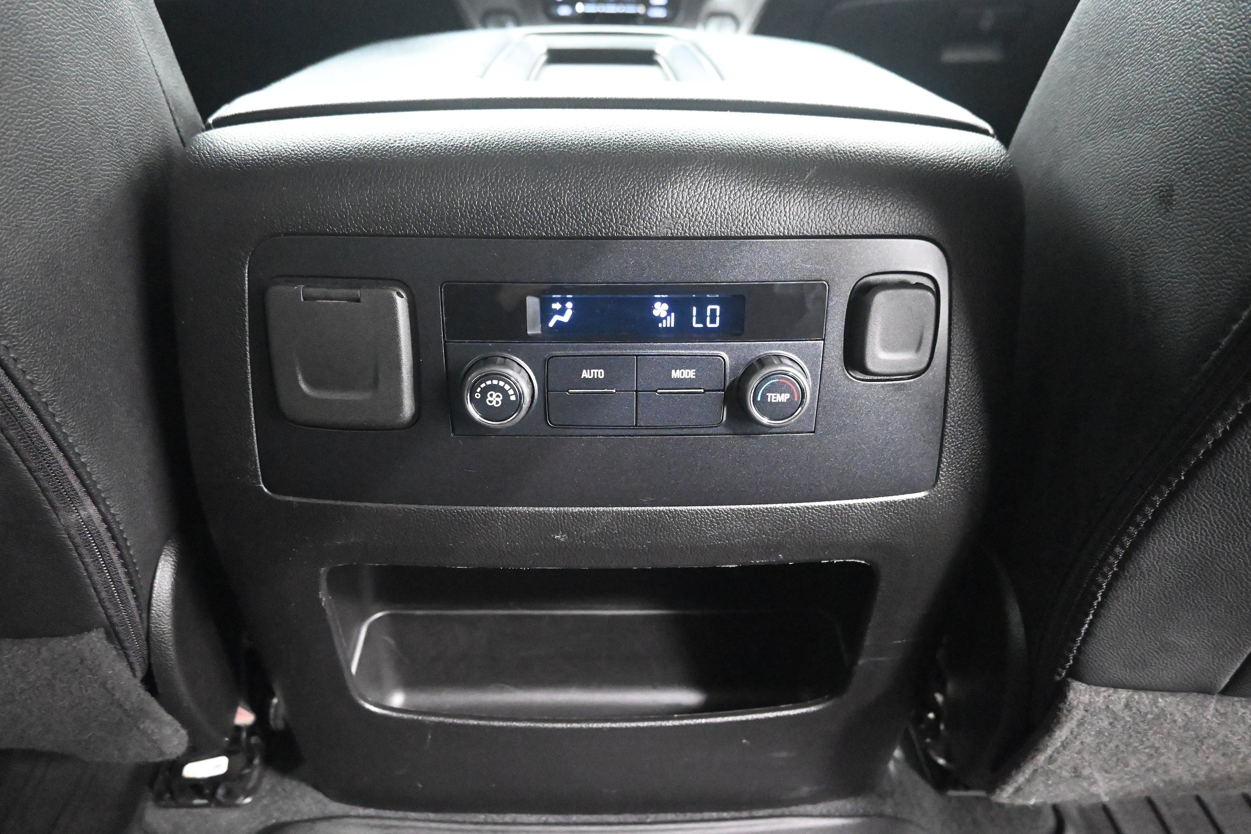 Used 2020 Chevrolet Tahoe LT AWD/4WD image 30