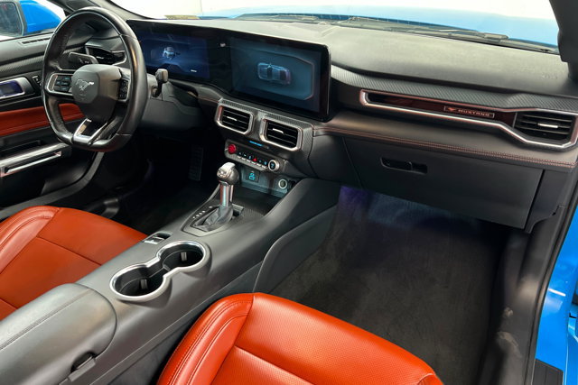 Used 2025 Ford Mustang Premium RWD image 17