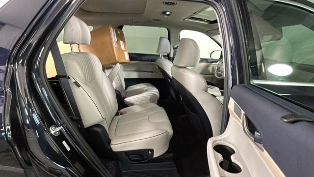 Used 2024 Hyundai Palisade Limited AWD/4WD image 29