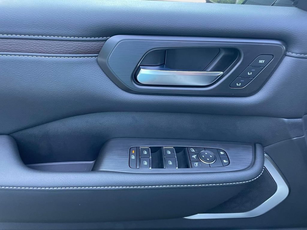 New 2026 Nissan Armada Platinum Reserve AWD/4WD image 18