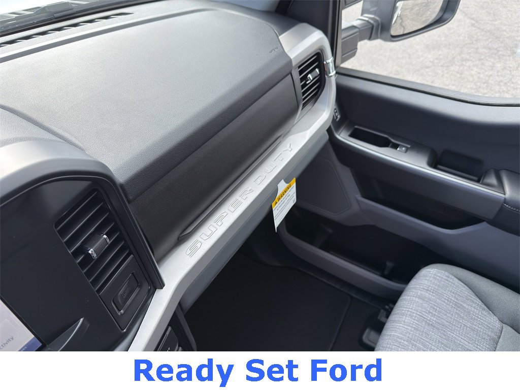 New 2026 Ford F350 XLT image 30