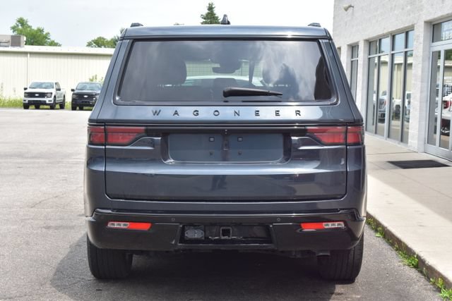 Used 2024 Jeep Wagoneer Series II AWD/4WD image 12