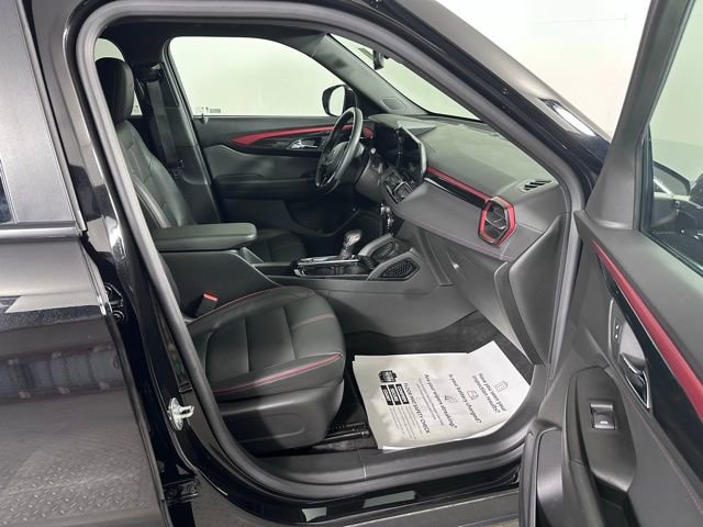 Used 2024 Chevrolet TrailBlazer RS w/ Convenience Package AWD/4WD image 10