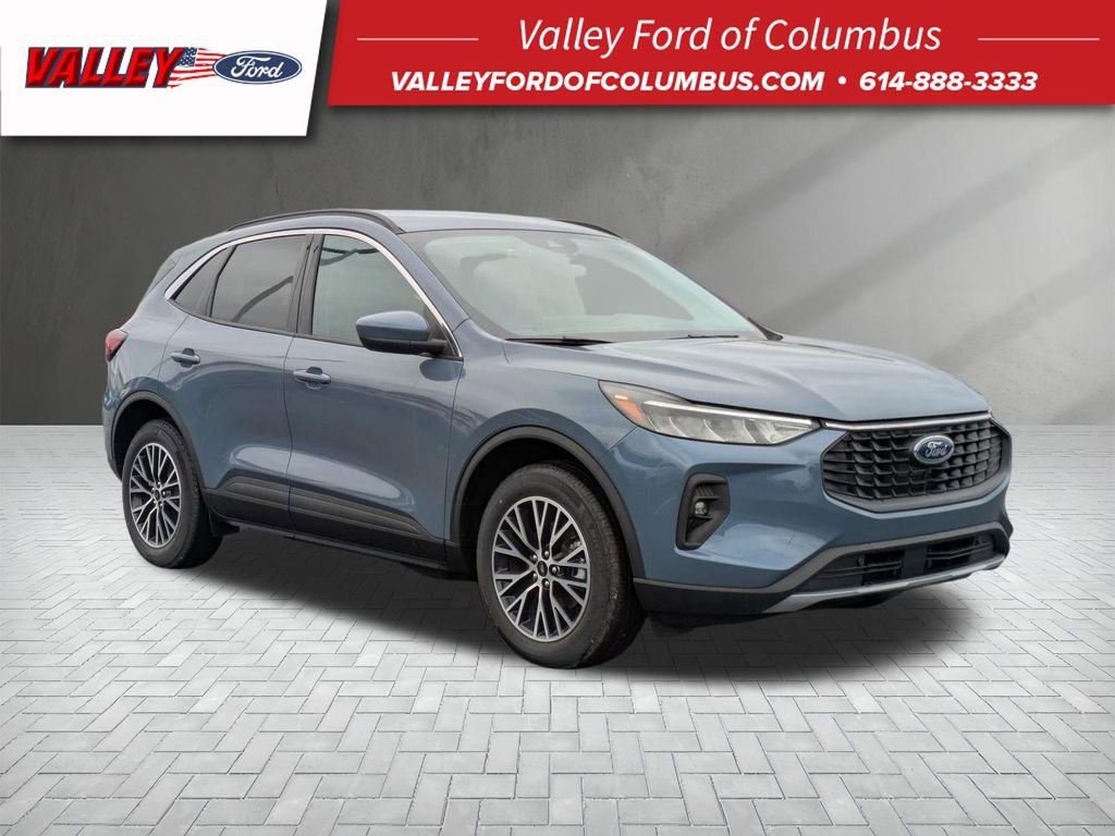 New 2024 Ford Escape SE