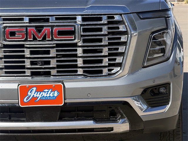 Used 2025 GMC Yukon XL Denali image 9