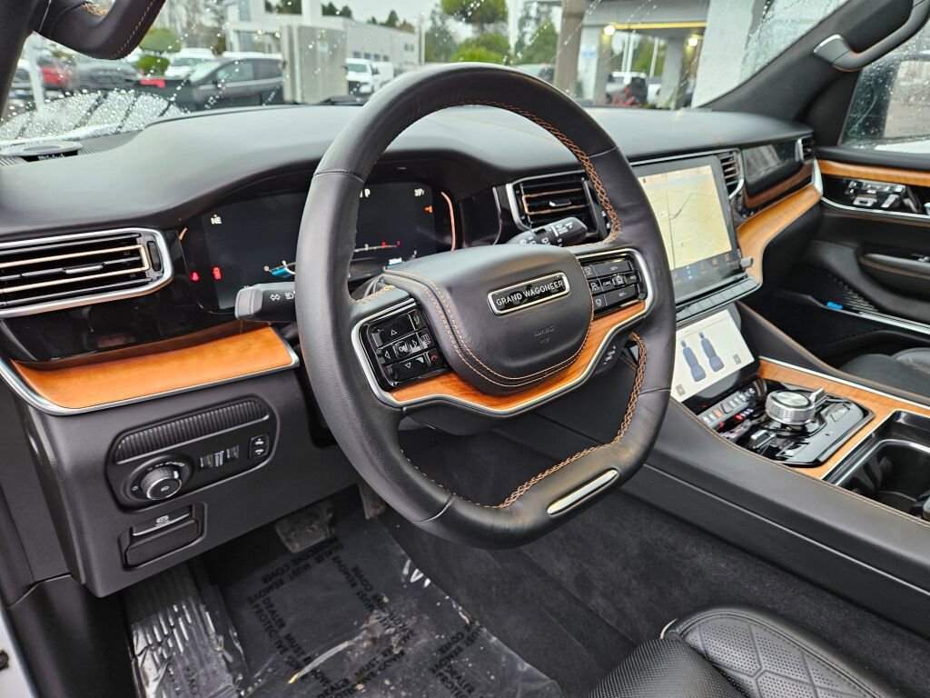 Used 2024 Jeep Grand Wagoneer L Series III image 23