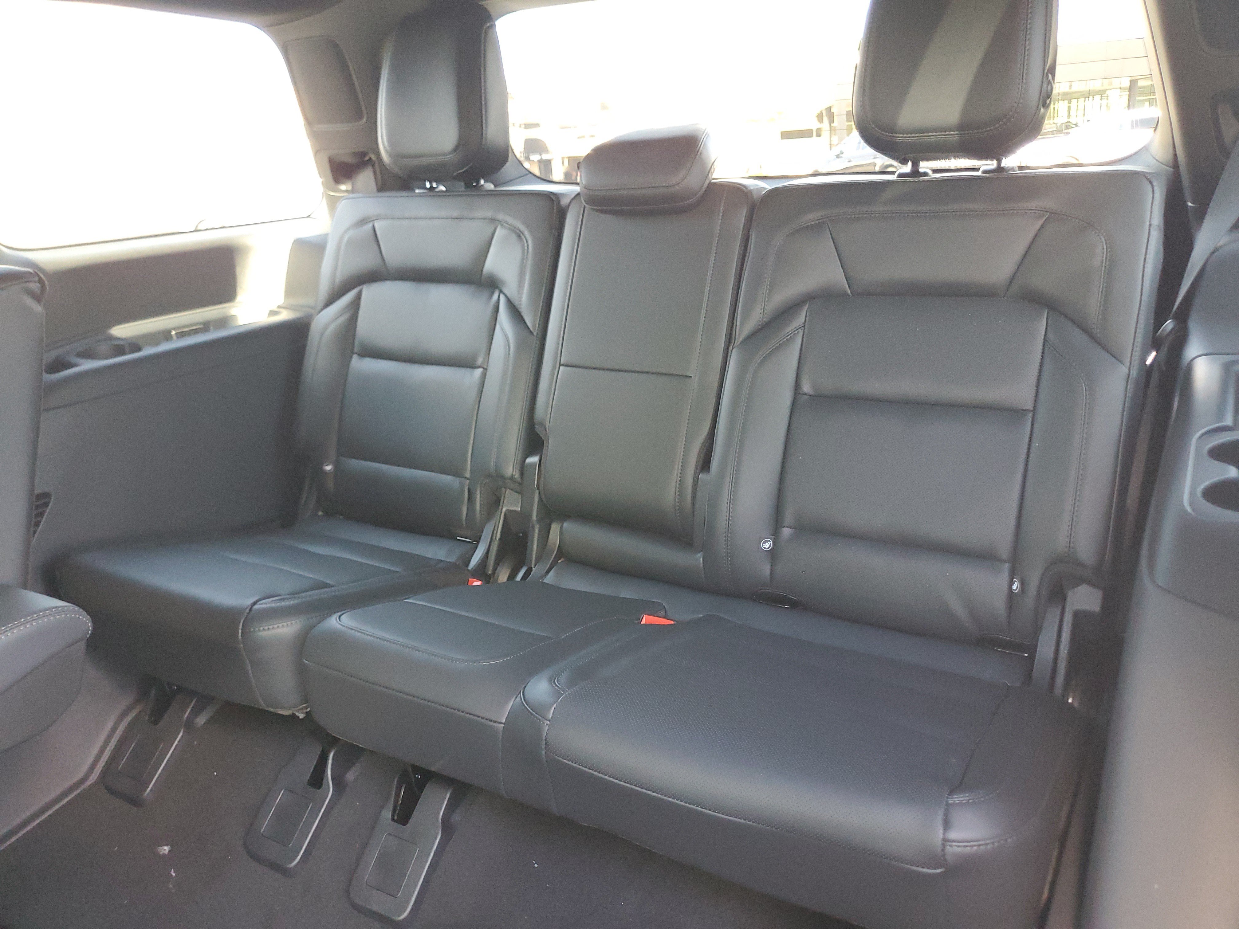 New 2026 Lincoln Navigator Reserve w/ Jet Appearance Package AWD/4WD image 31
