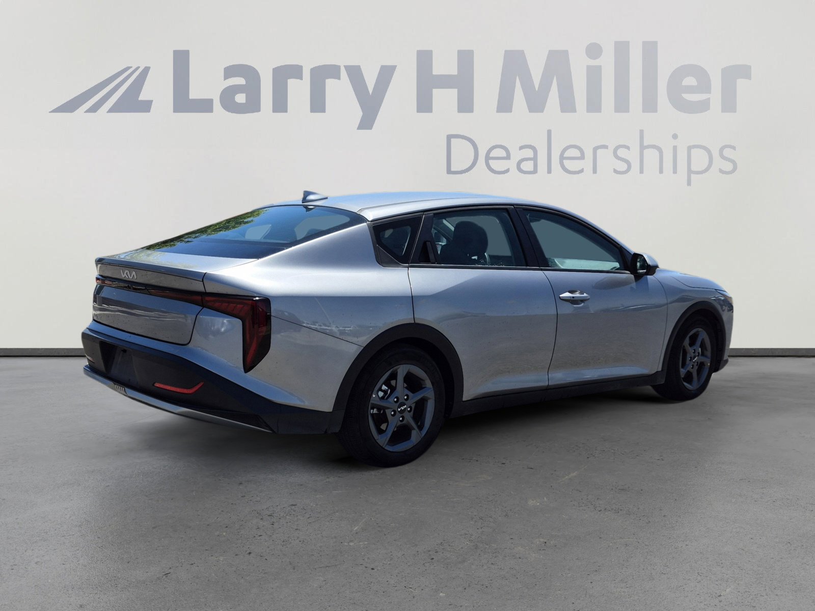 Used 2025 Kia K4 FWD image 5