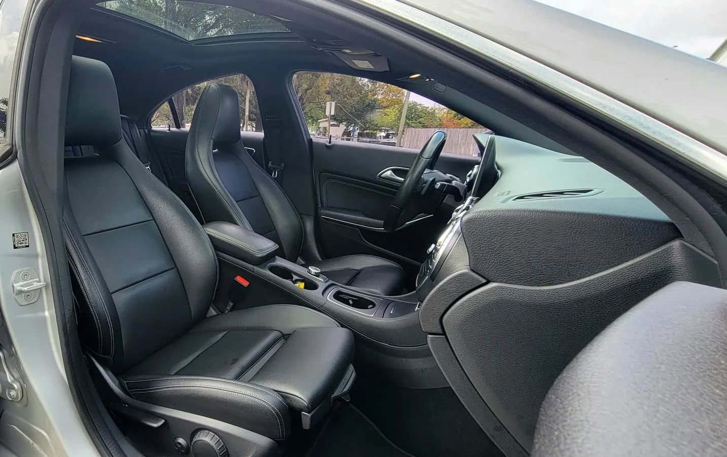 Used 2016 Mercedes-Benz CLA 250 image 5