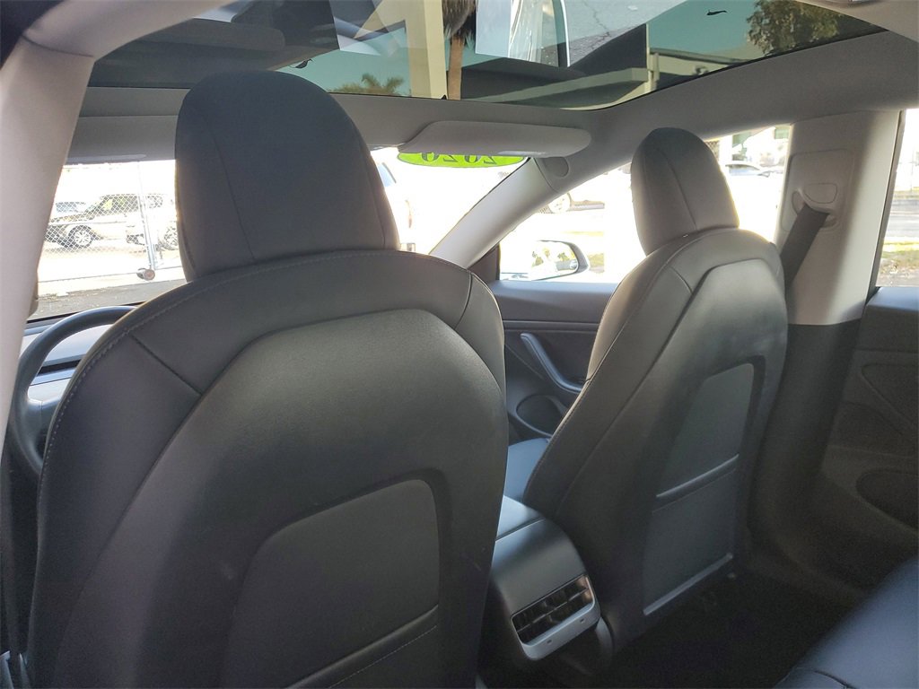 Used 2020 Tesla Model 3 Long Range image 12