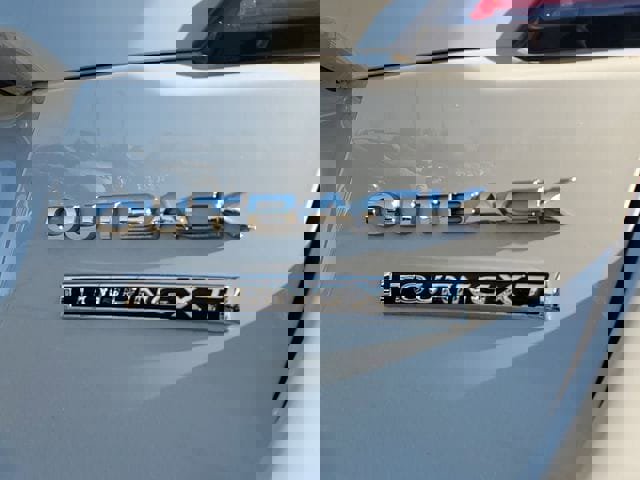 Used 2025 Subaru Outback Touring XT w/ Tech Package 3 image 9