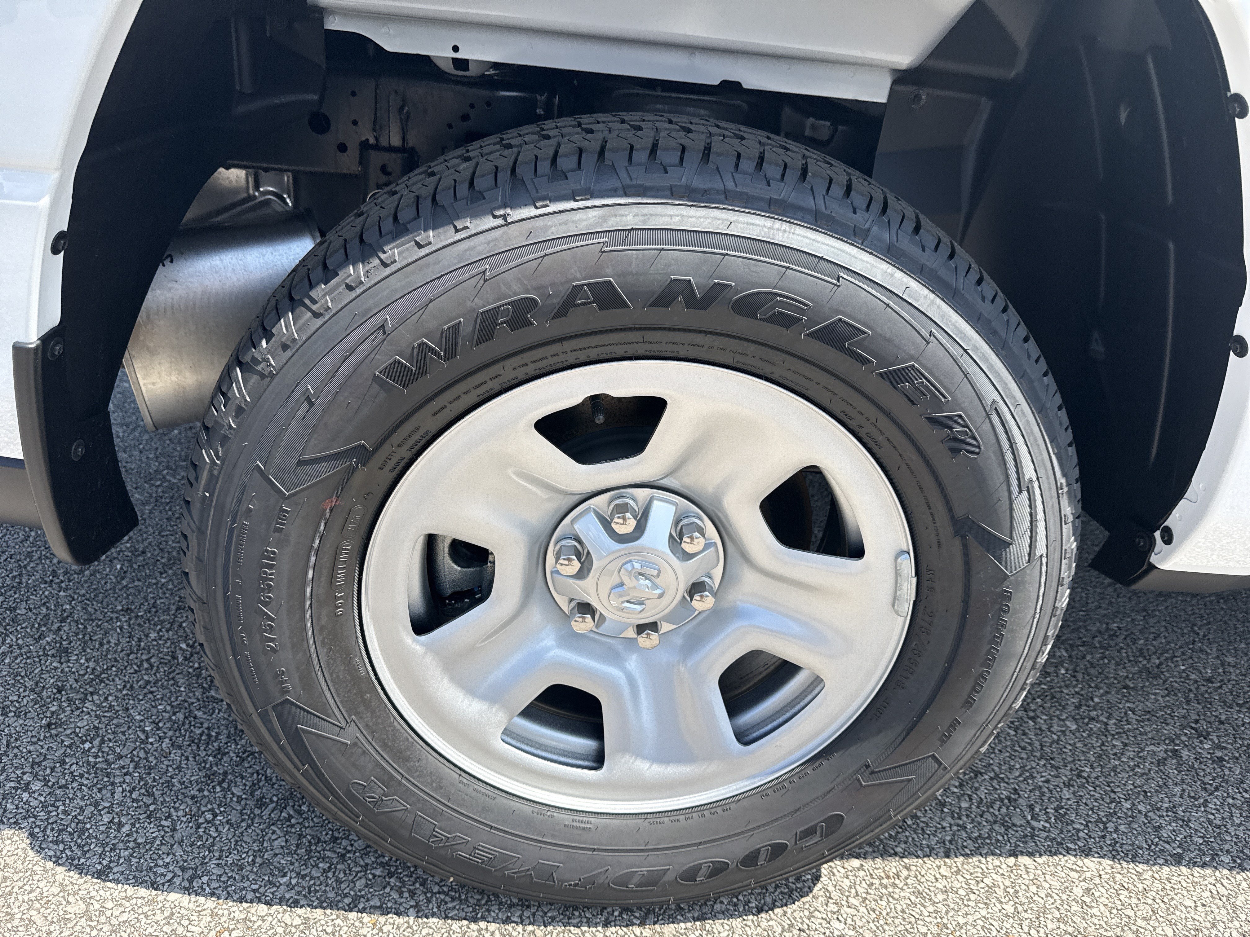 New 2026 RAM 1500 Tradesman AWD/4WD image 18