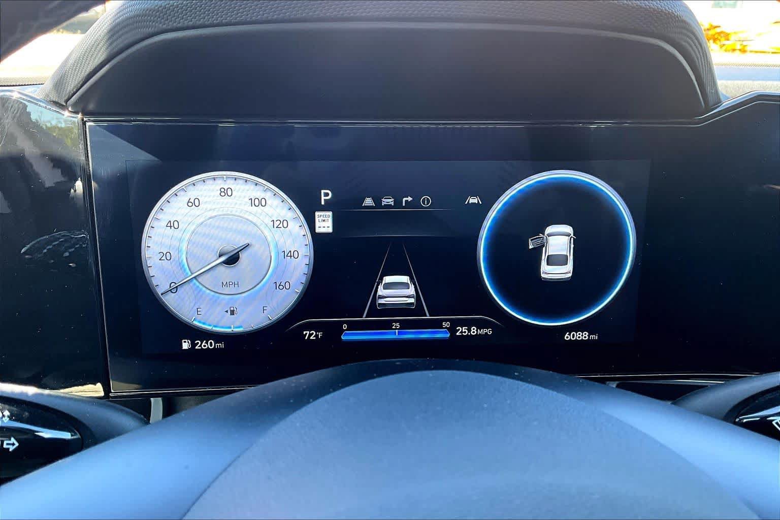 Used 2025 Hyundai Elantra SEL FWD image 26