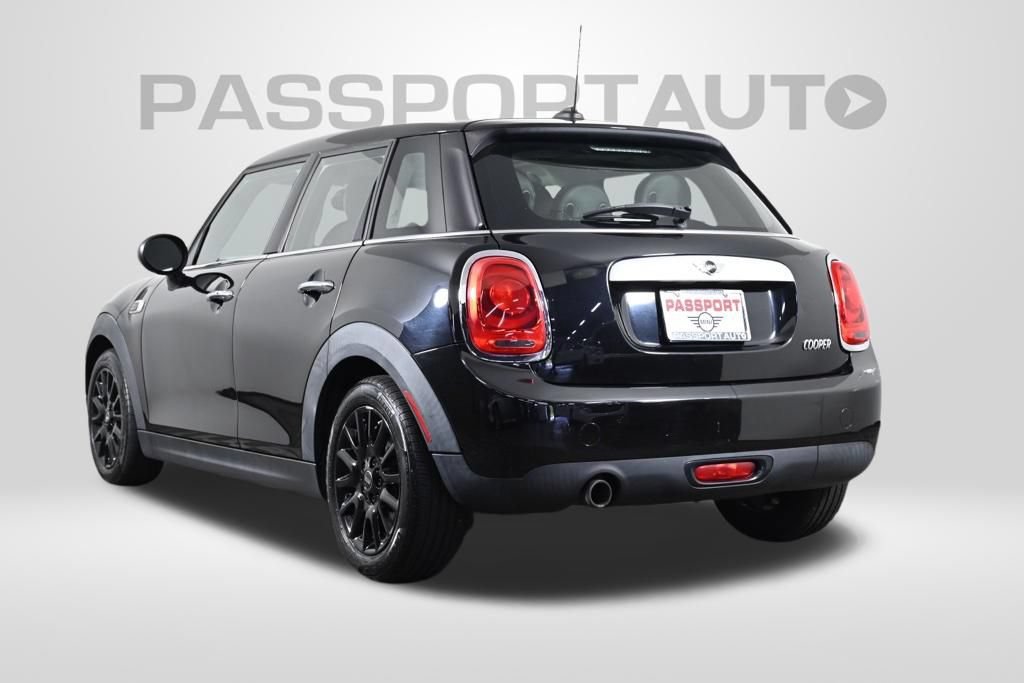 Used 2015 MINI Cooper 4-Door Hardtop FWD image 5