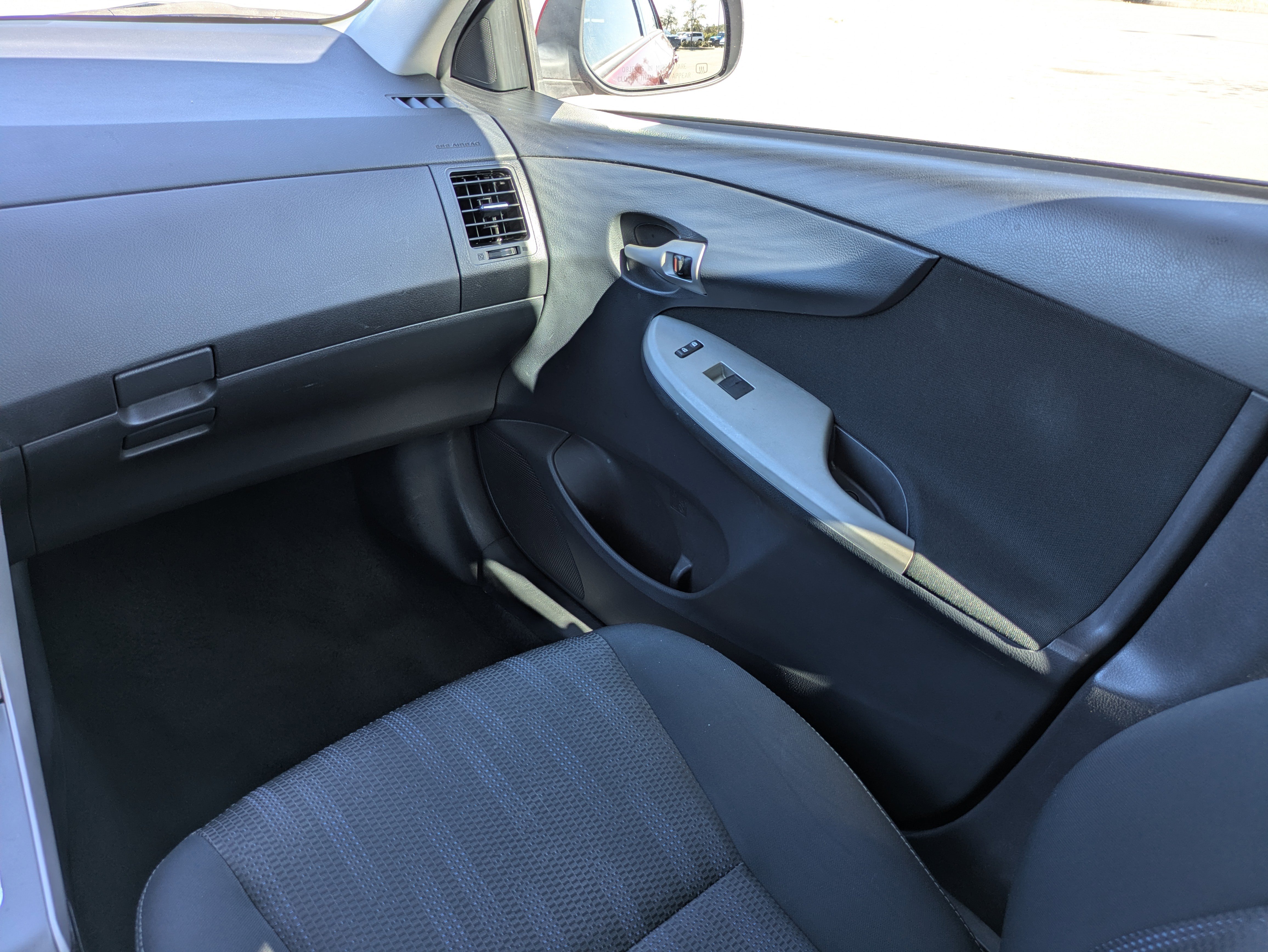 Used 2012 Toyota Corolla L image 17