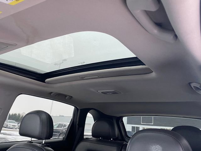 Used 2014 Chevrolet Captiva Sport LTZ image 11