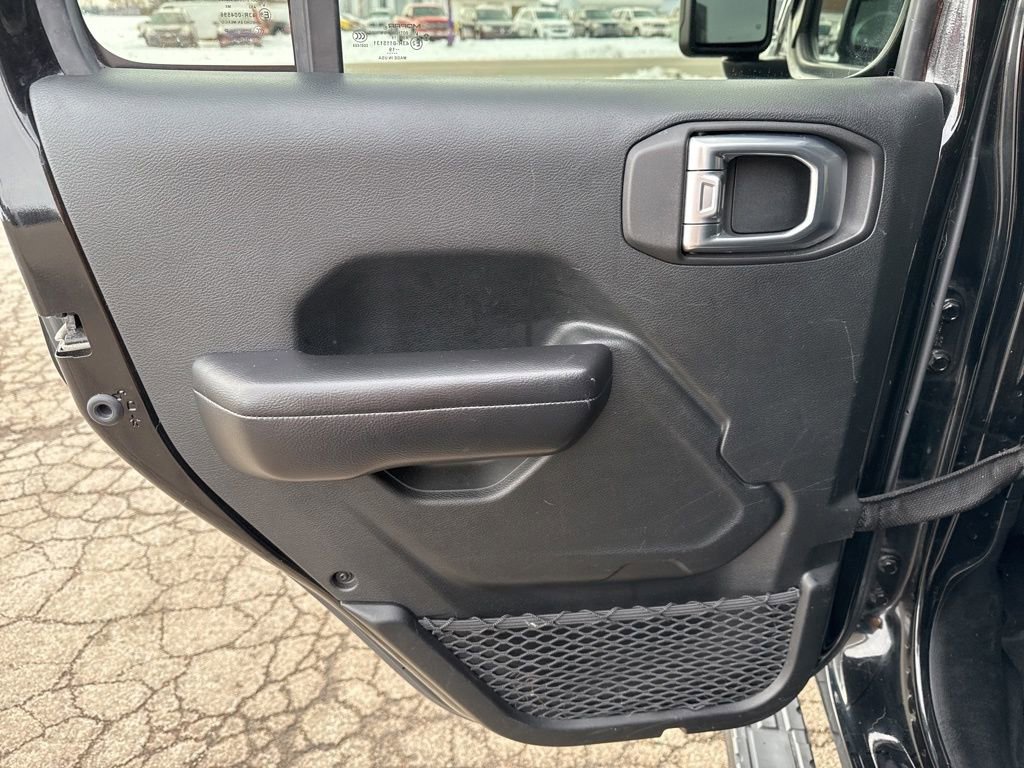 Used 2019 Jeep Wrangler Unlimited Sport S image 31