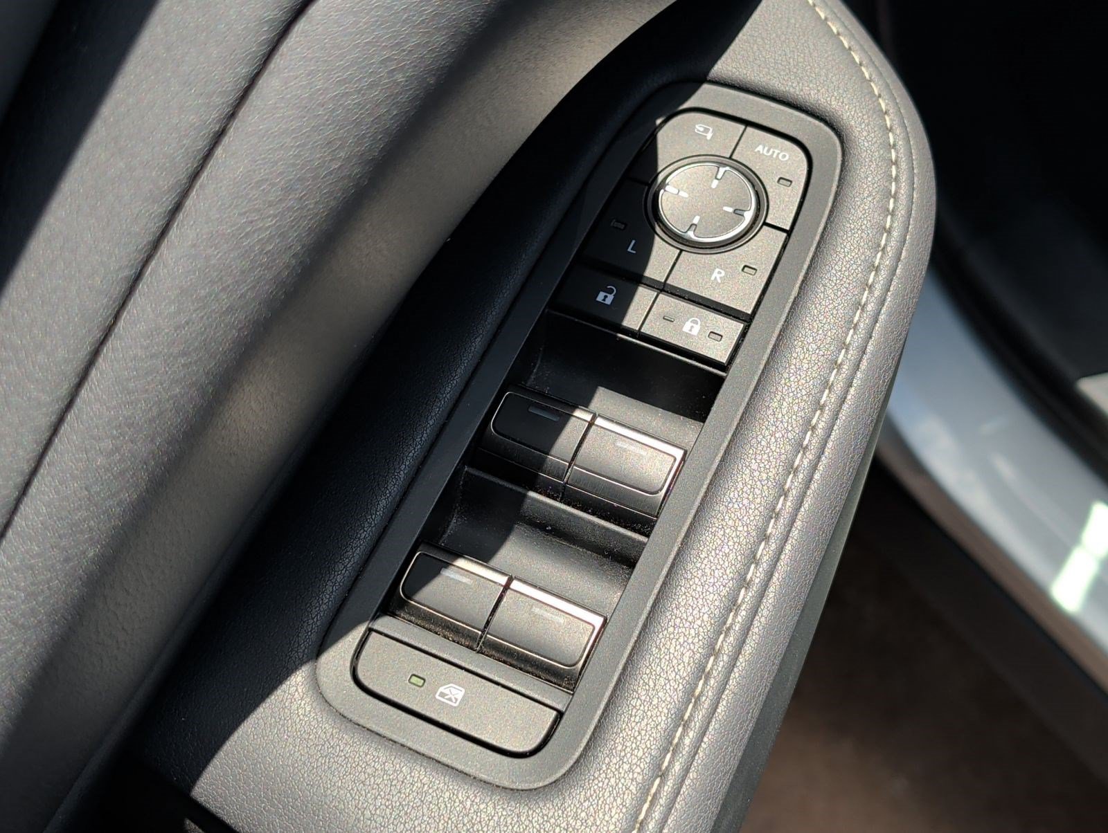 Certified 2026 Lexus TX 350 AWD w/ Technology Package image 9