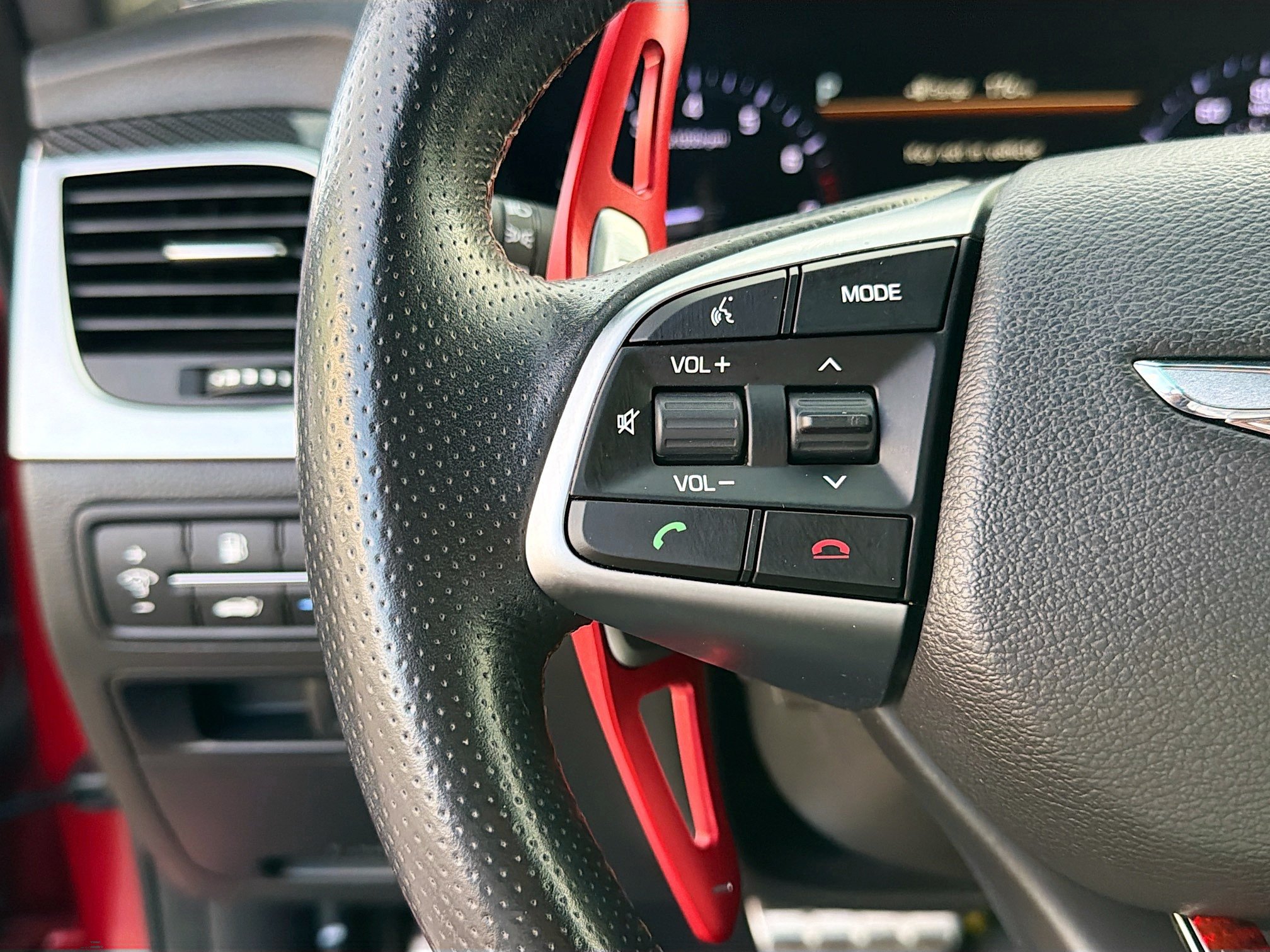 Used 2019 Genesis G80 3.3T Sport RWD image 37