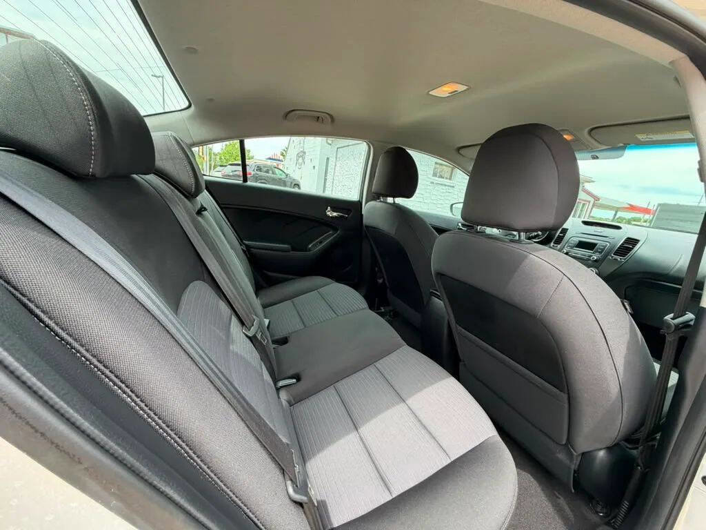 Used 2015 Kia Forte LX w/ Popular Package FWD image 7