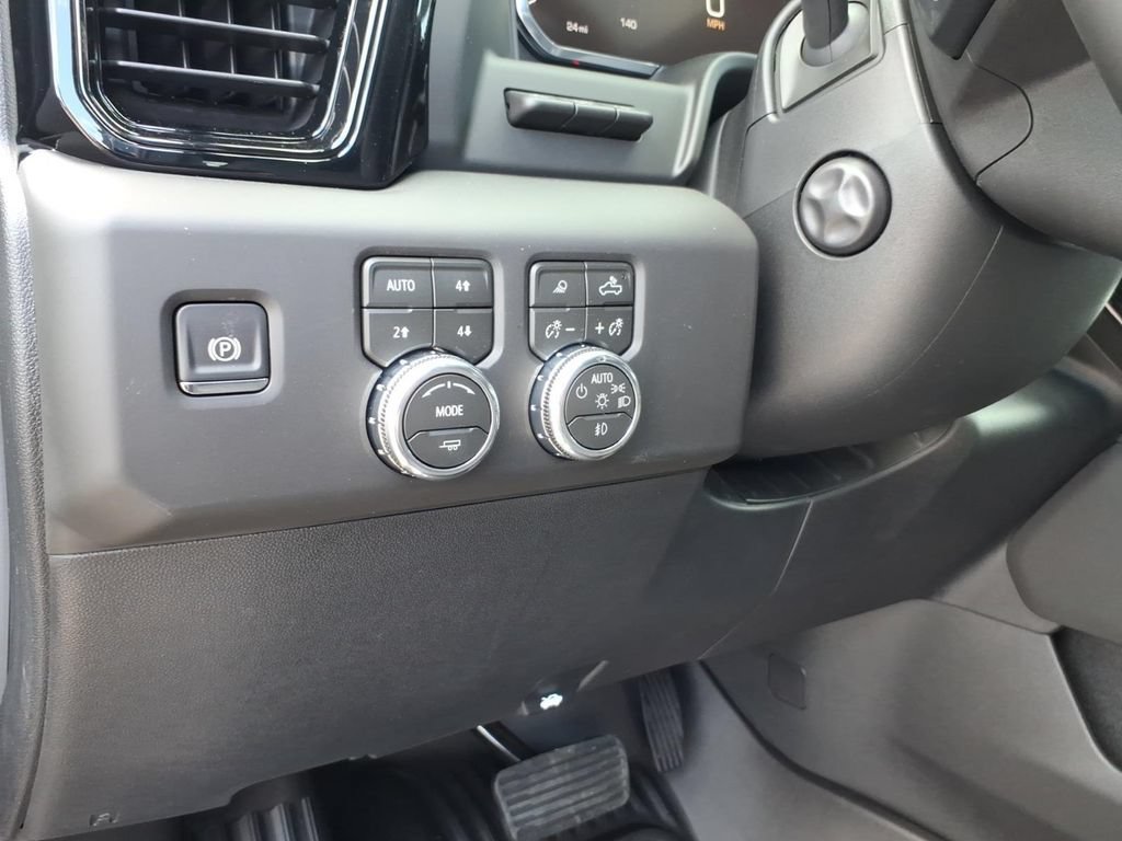New 2026 GMC Sierra 1500 AT4 w/ AT4 Premium Package AWD/4WD image 18