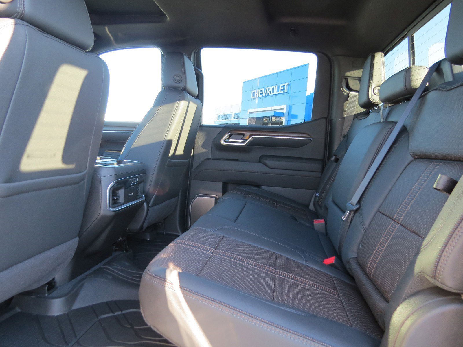 New 2025 Chevrolet Silverado 1500 High Country image 16