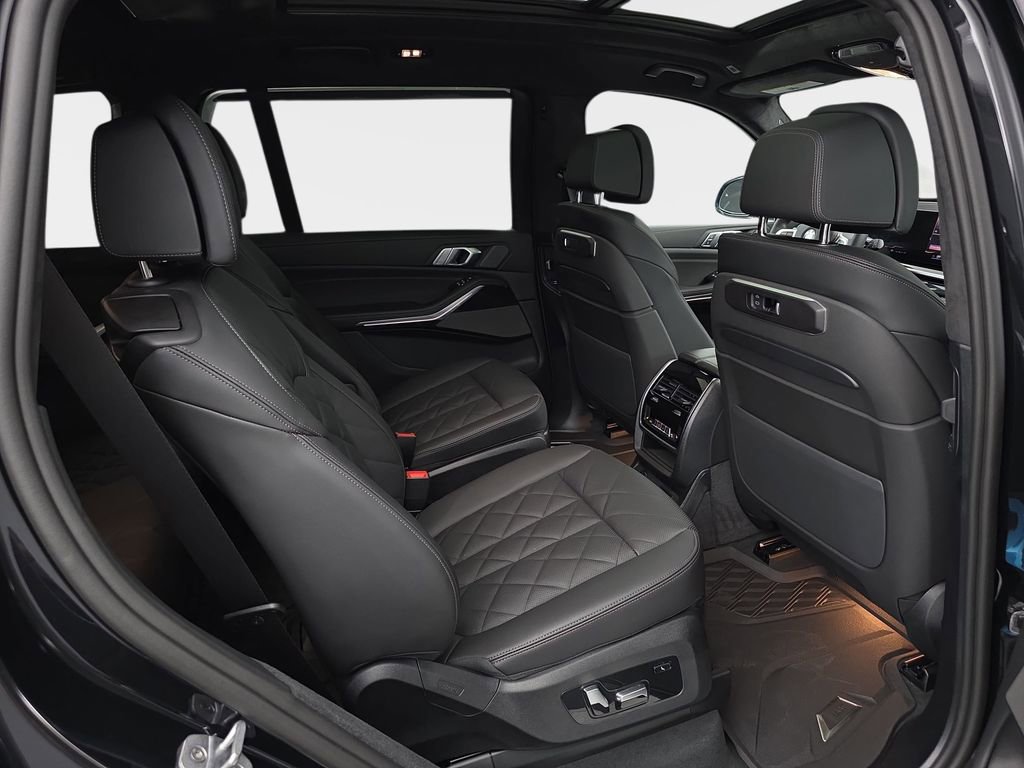 New 2027 BMW X7 xDrive40i AWD/4WD image 11