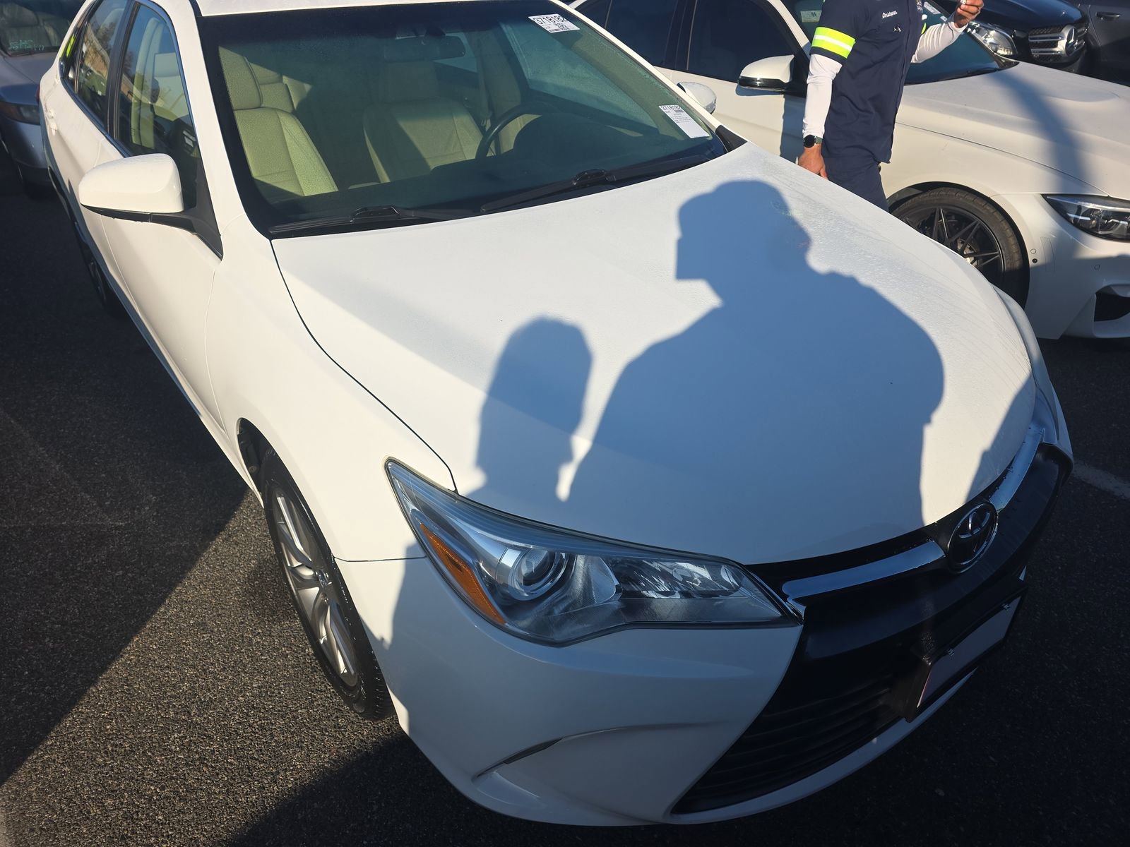 Used 2015 Toyota Camry XLE image 3