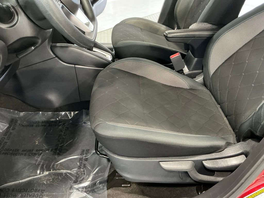 Used 2020 Nissan Kicks SV w/ Exterior Package image 9