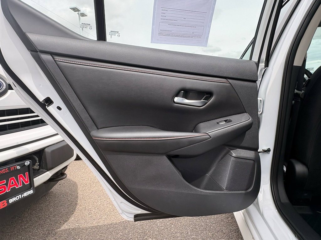 Certified 2024 Nissan Sentra SR FWD image 10