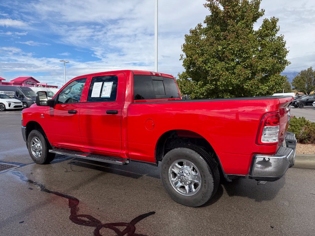 Used 2024 RAM 3500 Tradesman w/ Chrome Appearance Group AWD/4WD image 3
