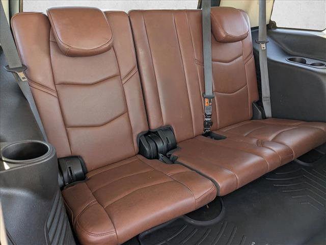 Used 2020 Cadillac Escalade Luxury image 18