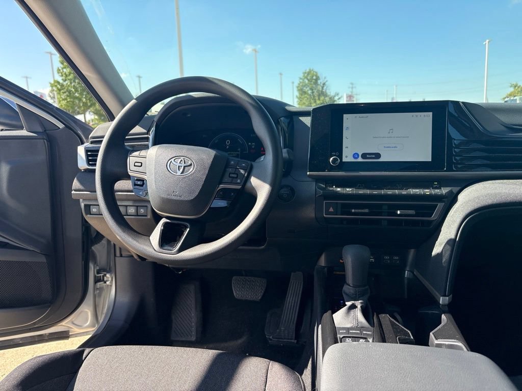 Used 2026 Toyota Camry LE FWD image 21