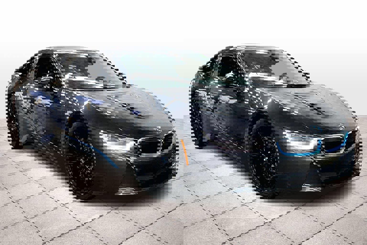 Used 2019 BMW i8 Coupe image 2