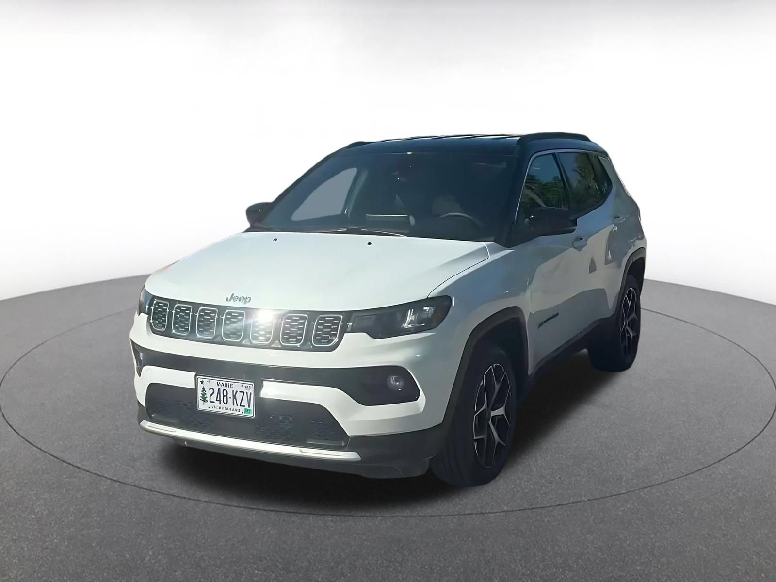 Used 2025 Jeep Compass Limited AWD/4WD image 6