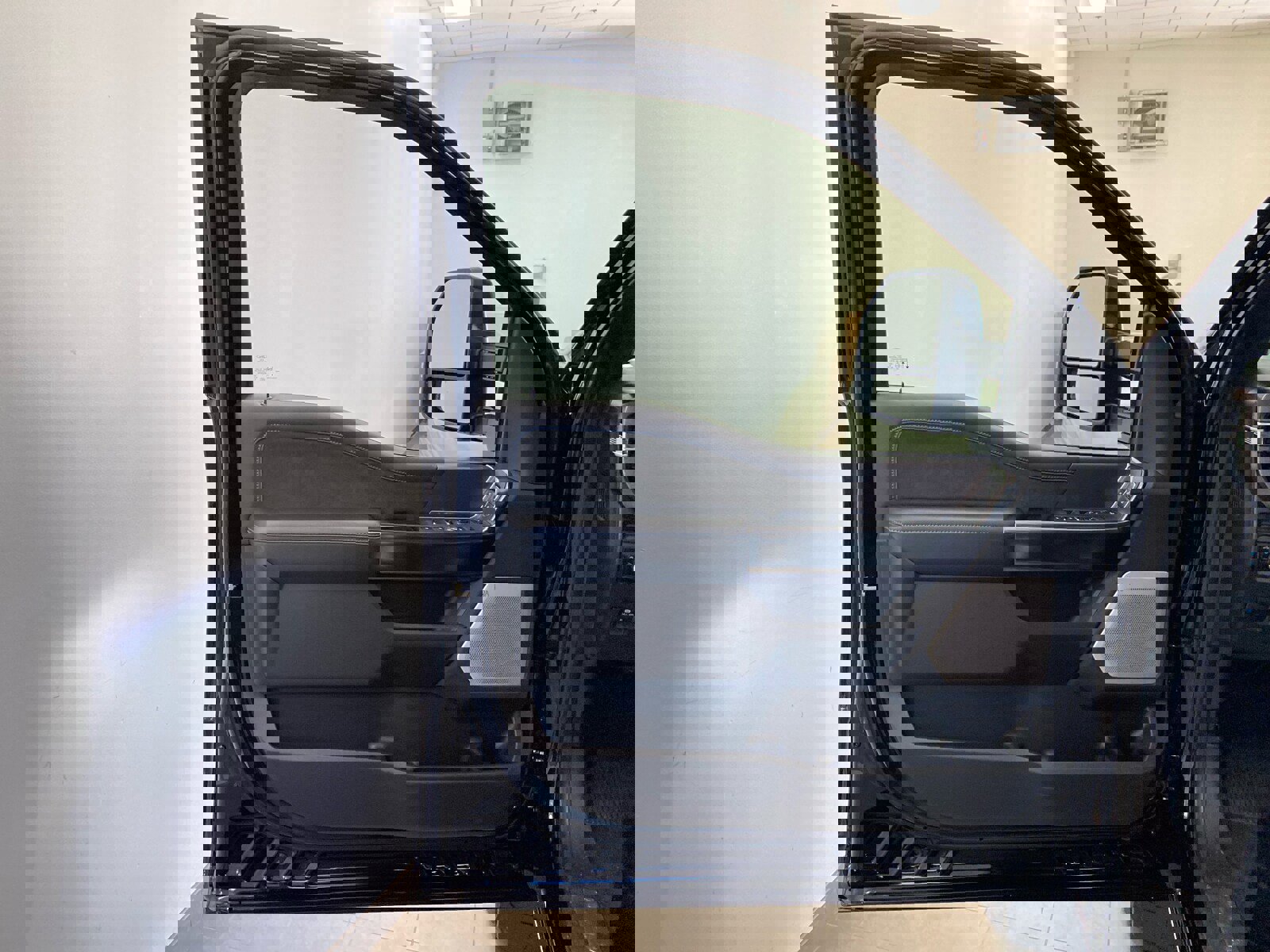 New 2026 Ford F350 Platinum image 38