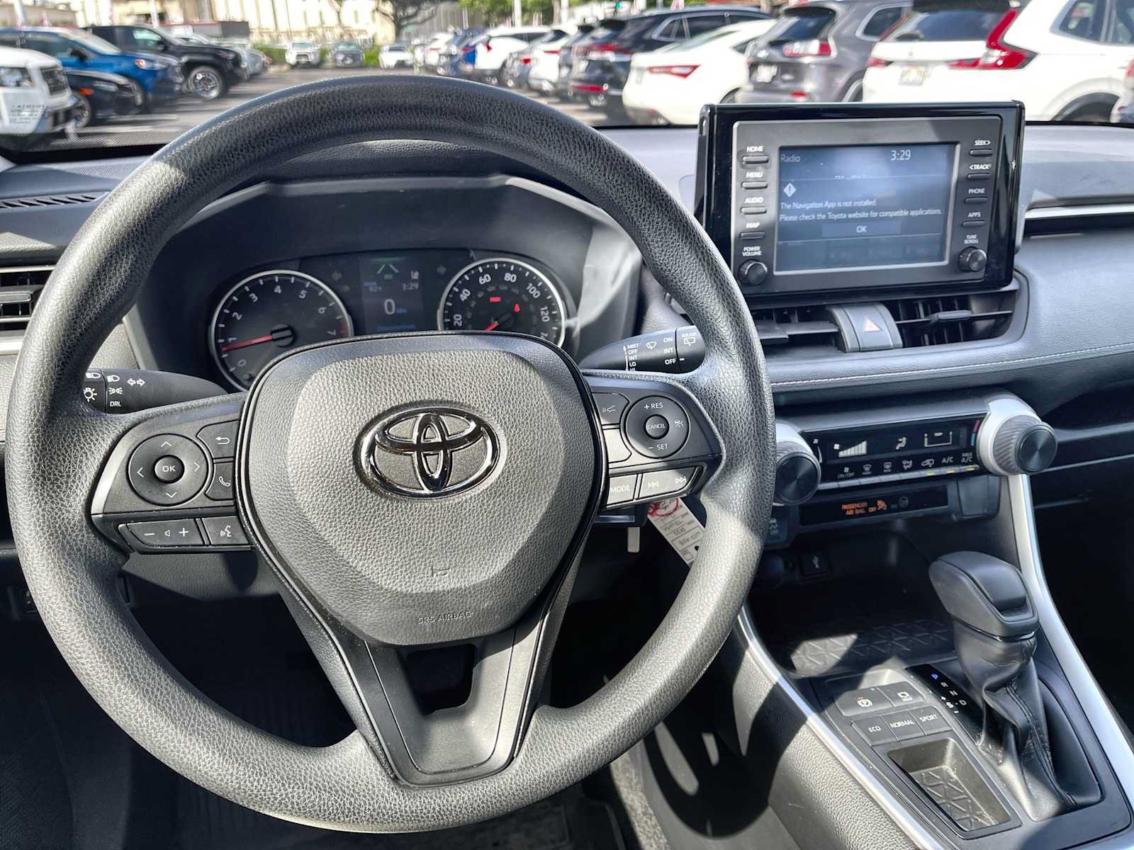 Used 2022 Toyota RAV4 LE FWD image 27