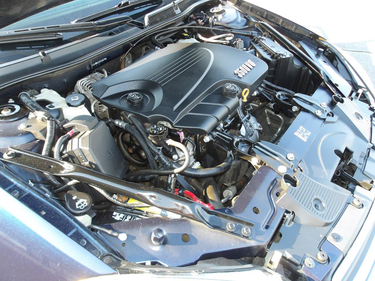 Used 2011 Chevrolet Impala LT w/ Luxury Edition Package FWD image 19
