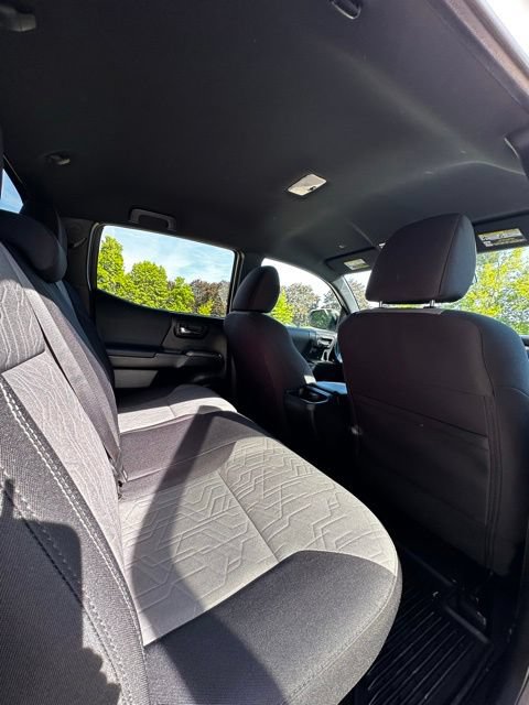 Used 2021 Toyota Tacoma TRD Off-Road AWD/4WD image 17