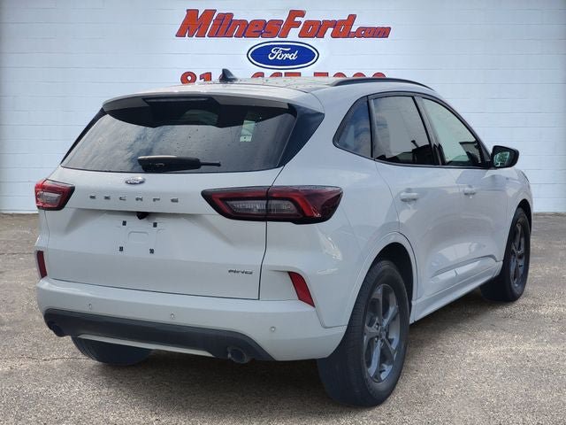 Used 2023 Ford Escape ST-Line w/ Tech Pack #1 AWD/4WD image 3