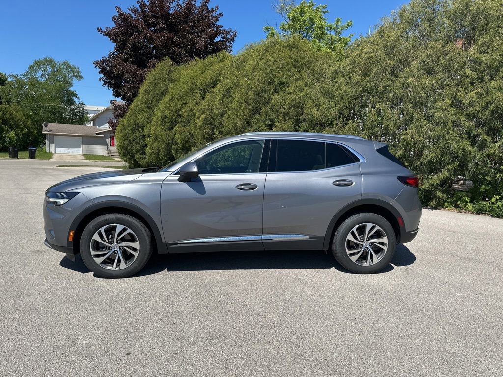 Used 2022 Buick Envision Essence w/ Safety Package AWD/4WD image 3