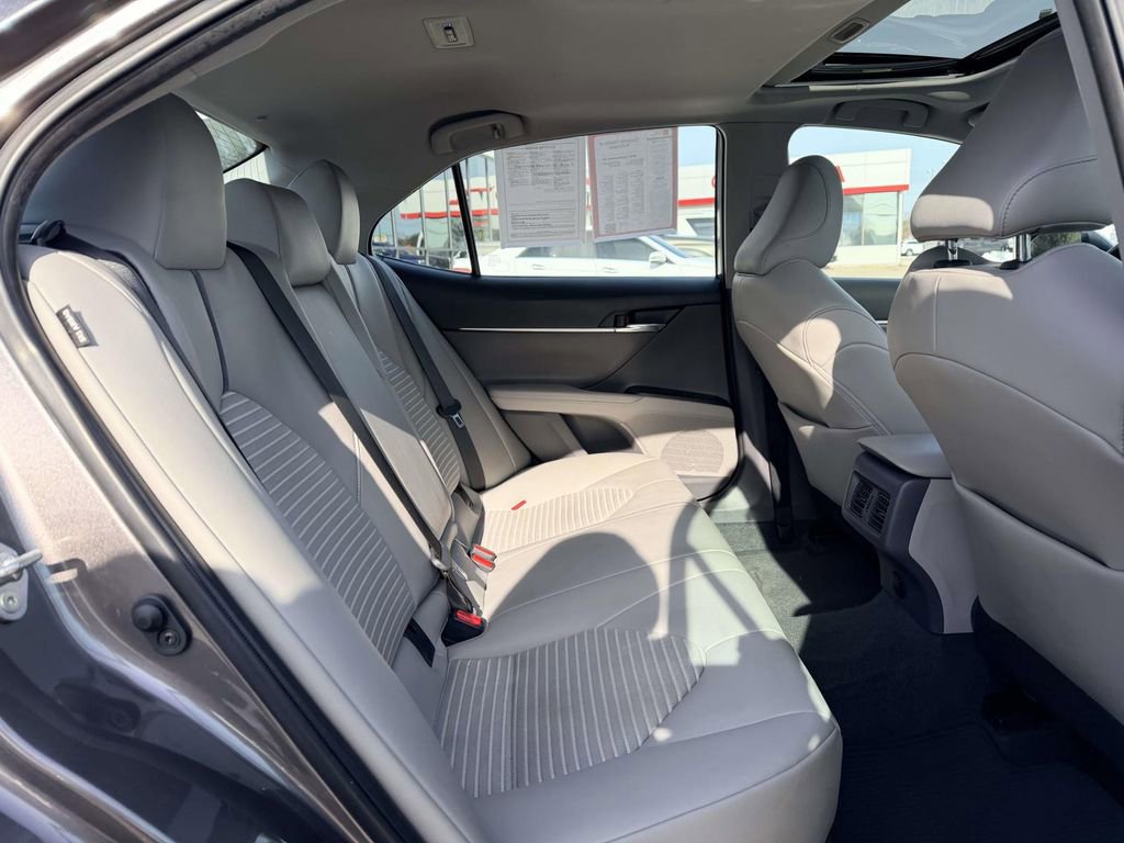 Certified 2022 Toyota Camry SE image 14