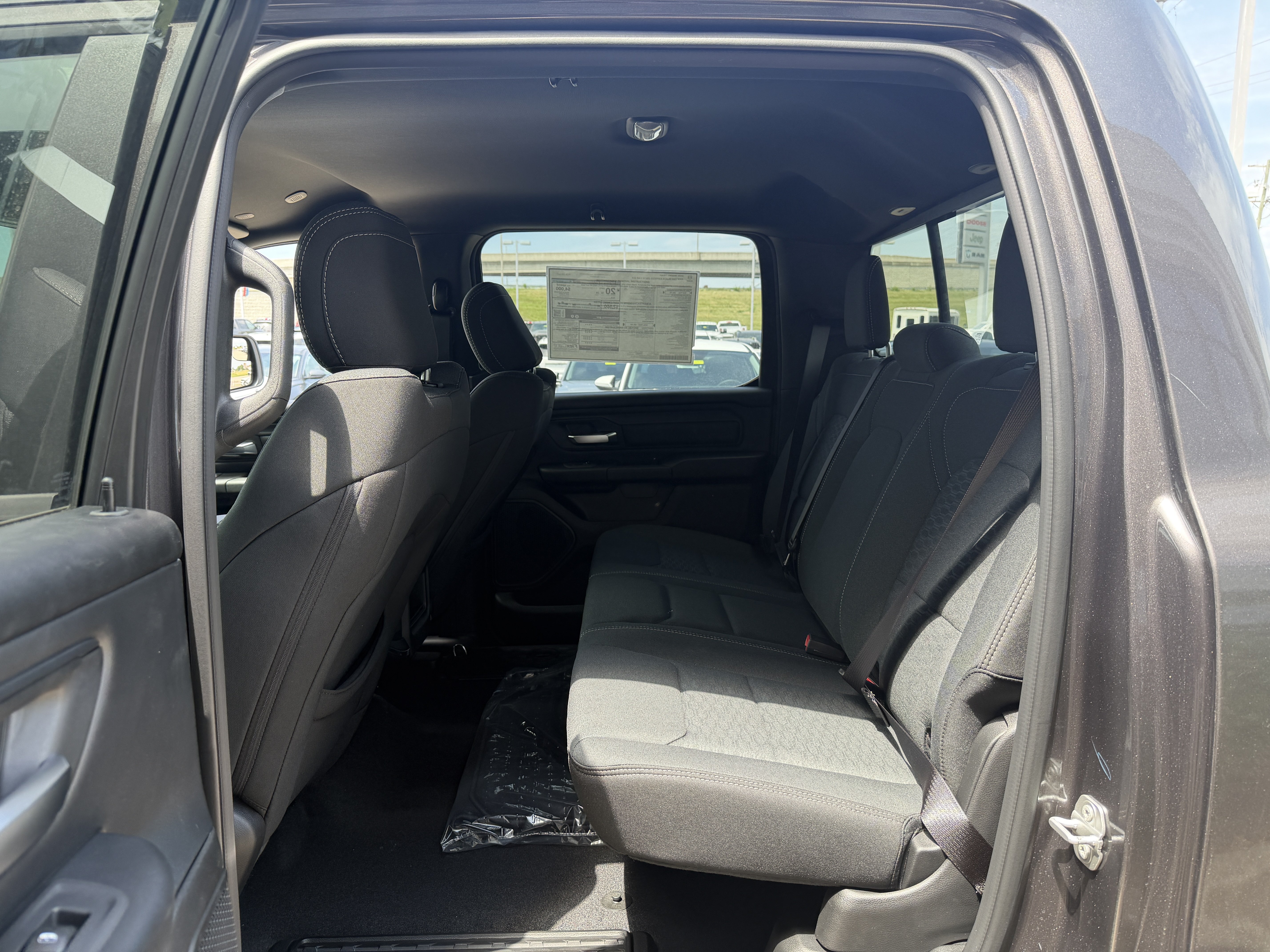 New 2026 RAM 1500 Express AWD/4WD image 26