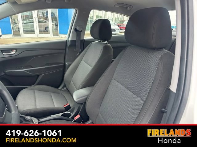 Used 2022 Hyundai Accent SEL FWD image 12