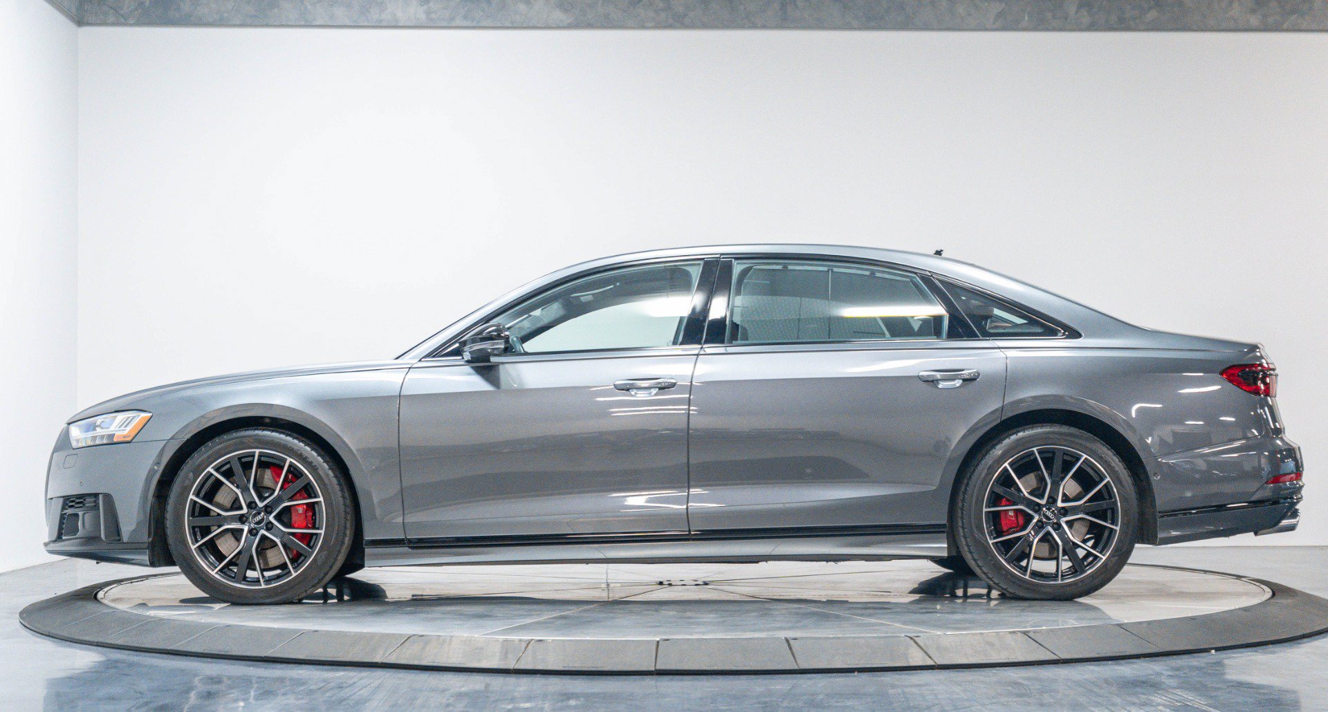 Used 2020 Audi S8 L AWD/4WD image 56
