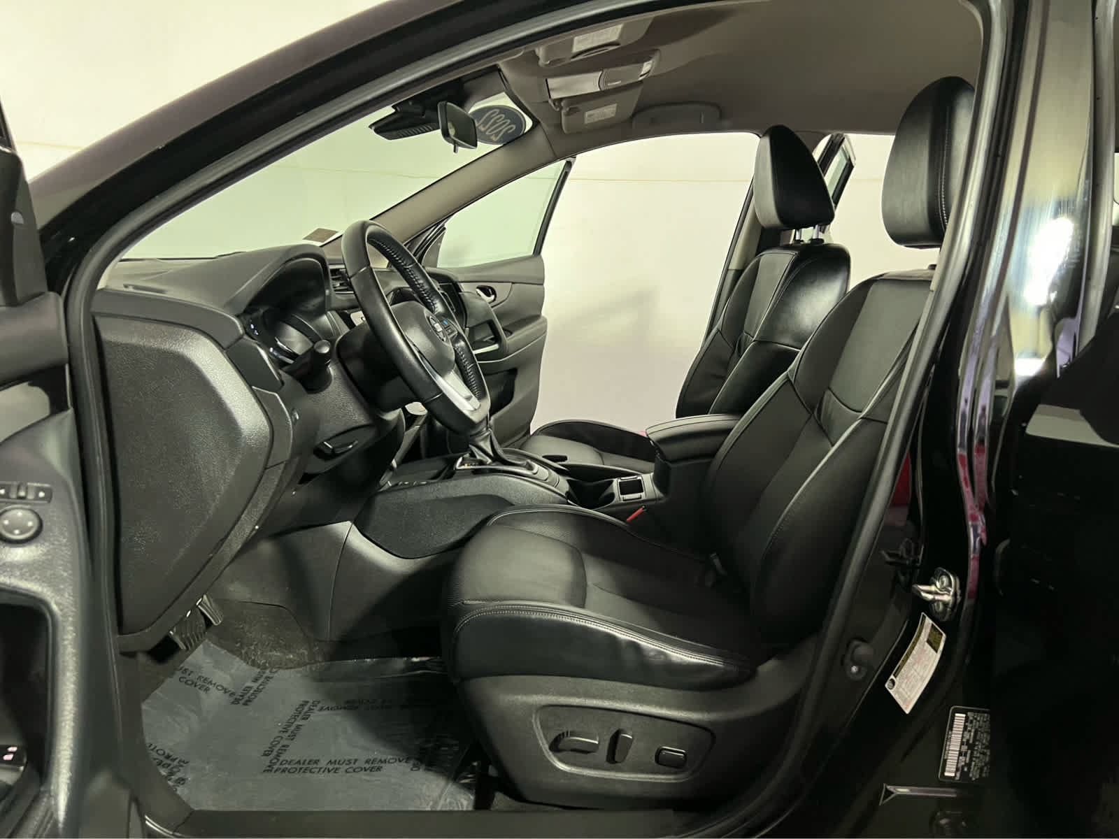 Certified 2022 Nissan Rogue Sport SL AWD/4WD image 19