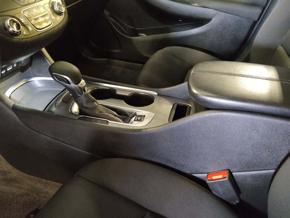 Used 2023 Chevrolet Malibu LT FWD image 26