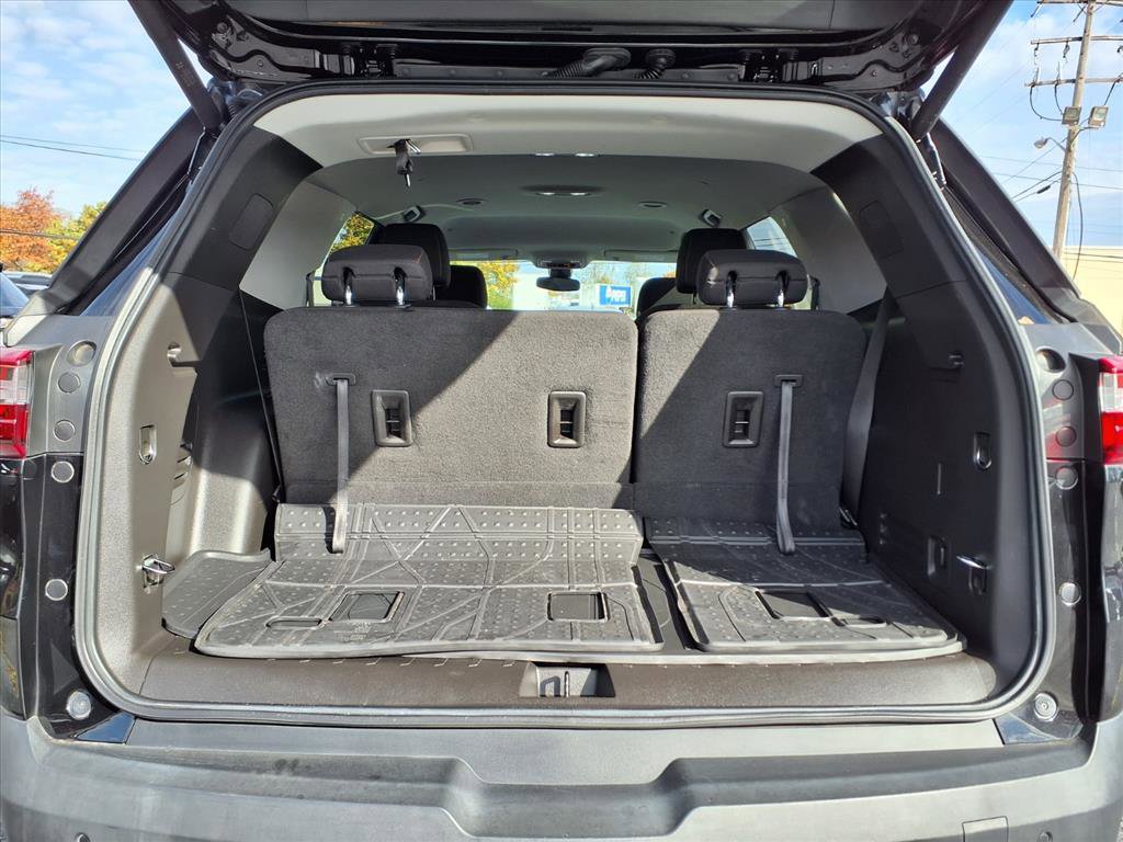 Certified 2021 Chevrolet Traverse LT image 6