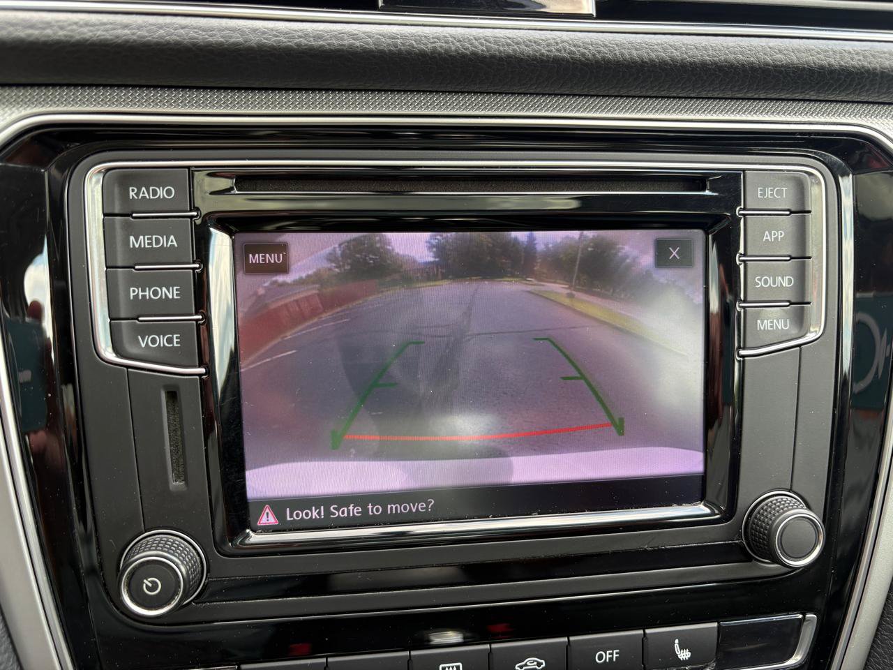 Used 2019 Volkswagen Passat 2.0T Wolfsburg FWD image 12