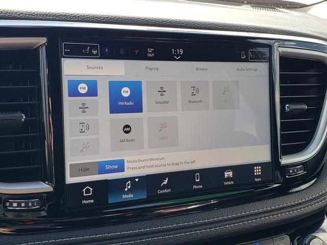 New 2026 Chrysler Pacifica Select image 10